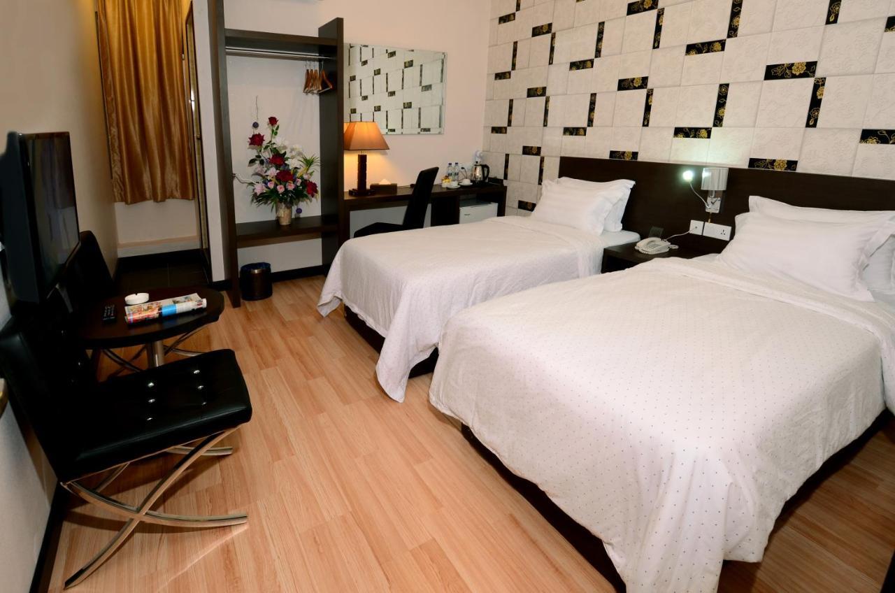 Hotel Tebrau Ct Джохор-Бару Экстерьер фото