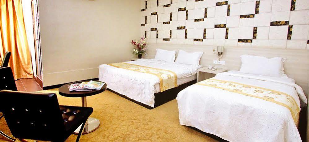 Hotel Tebrau Ct Джохор-Бару Экстерьер фото